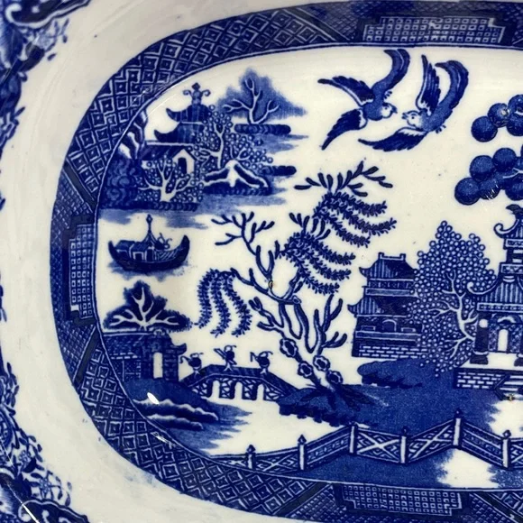 Vintage Allerton’s Blue Willow Oval Serving Bowl - Picture 2 of 10